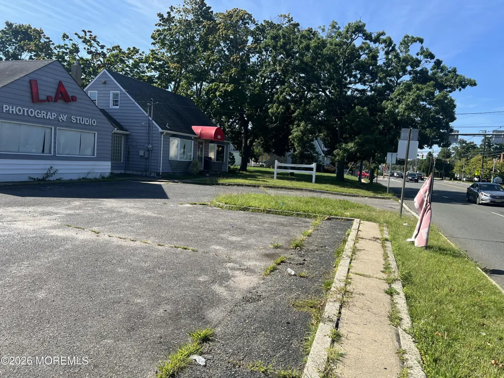 805 Hooper Avenue Toms River, NJ 08753