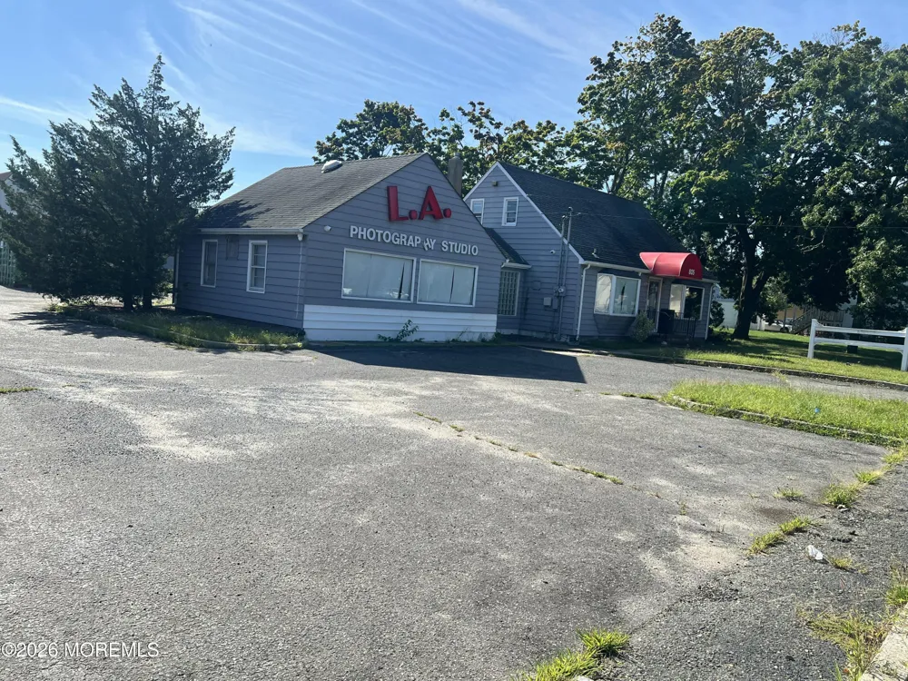 805 Hooper Avenue Toms River, NJ 08753
