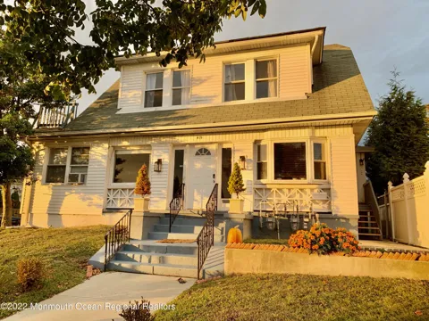 415 Sunset Avenue #2