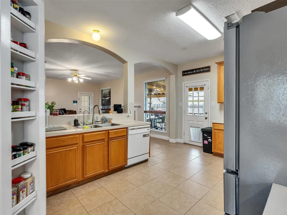 20919 Burnt Amber Lane Houston, TX 77073