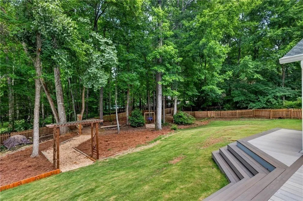 3827 Lance Bluff Court Duluth, GA 30097