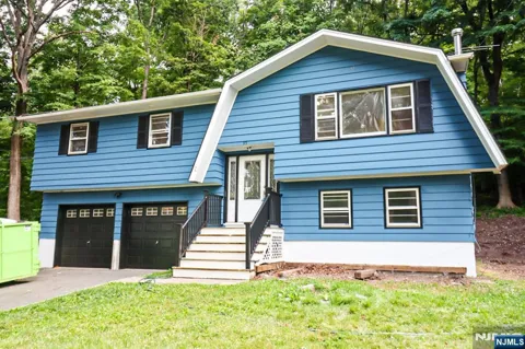 95 Longwood Lake Road