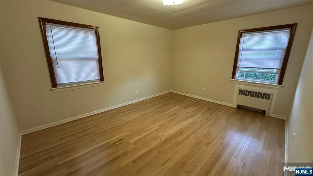 43 Oakwood Avenue Bloomfield, NJ 07003