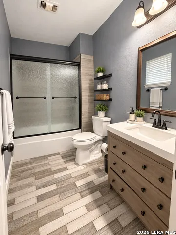 7722 Crooked Brook San Antonio, TX 78254