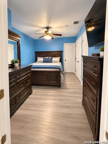 7722 Crooked Brook San Antonio, TX 78254