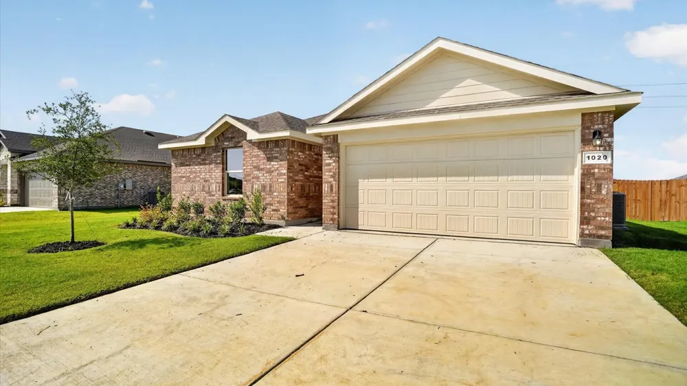 1020 BOLL WEEVIL DRIVE Cleburne, TX 76031
