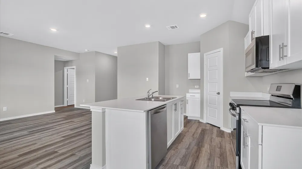 1020 BOLL WEEVIL DRIVE Cleburne, TX 76031