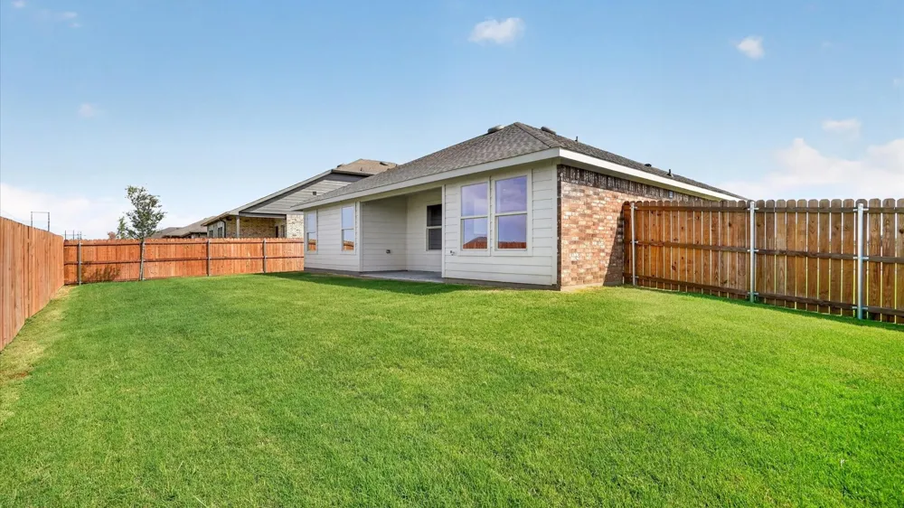 1020 BOLL WEEVIL DRIVE Cleburne, TX 76031