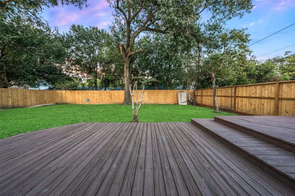 2907 Dewberry Lane Pasadena, TX 77502