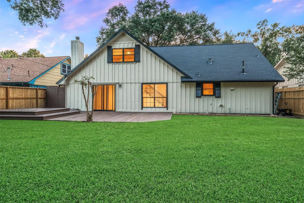 2907 Dewberry Lane Pasadena, TX 77502