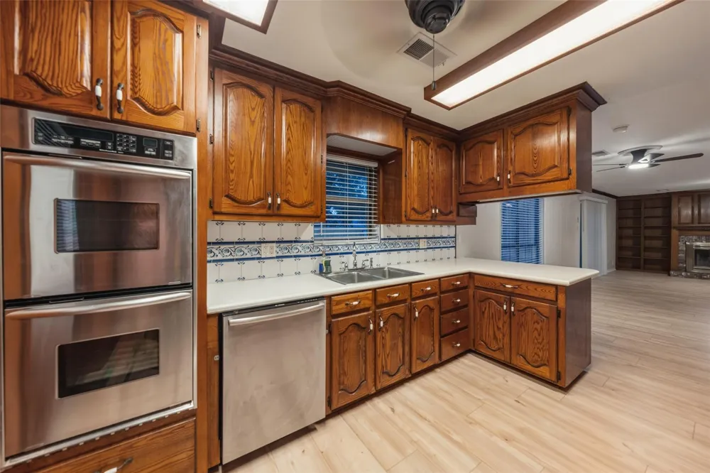 2907 Dewberry Lane Pasadena, TX 77502