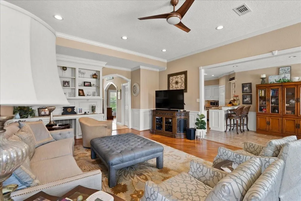 308 Oak Haven Street Baytown, TX 77520