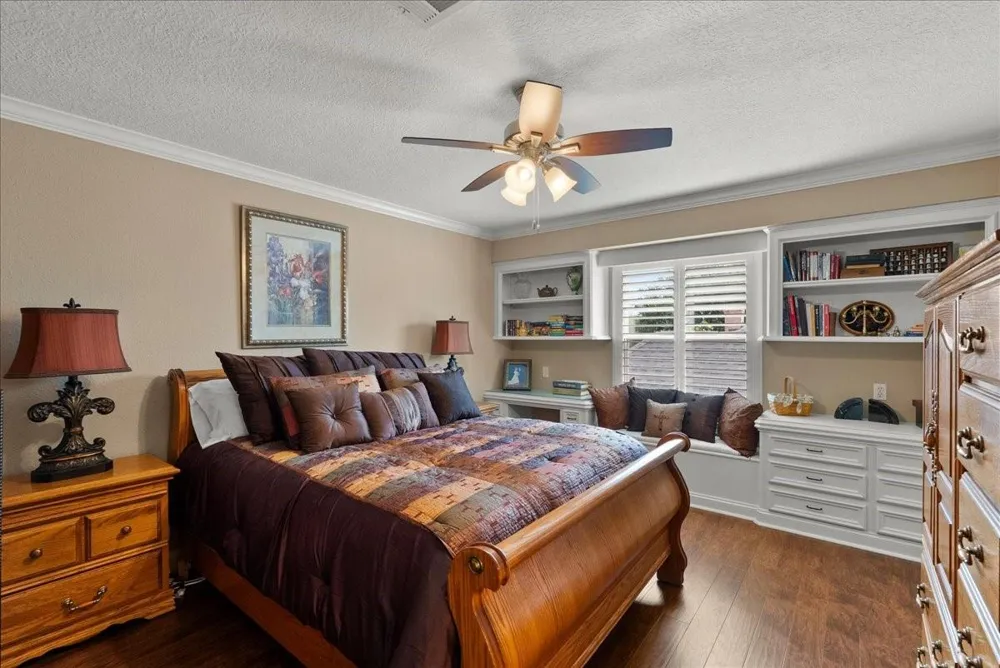 308 Oak Haven Street Baytown, TX 77520