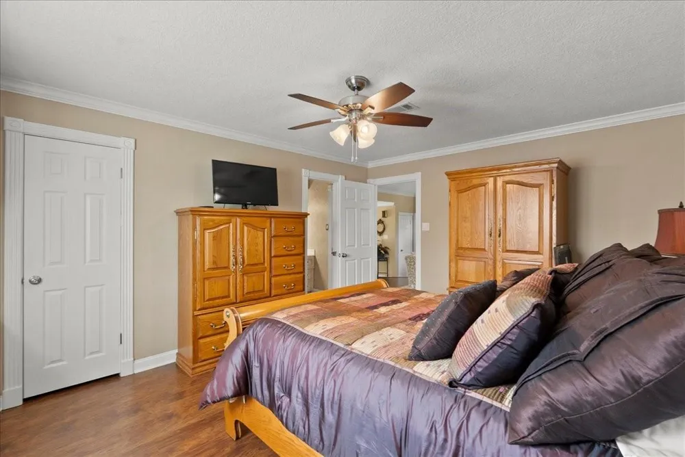 308 Oak Haven Street Baytown, TX 77520