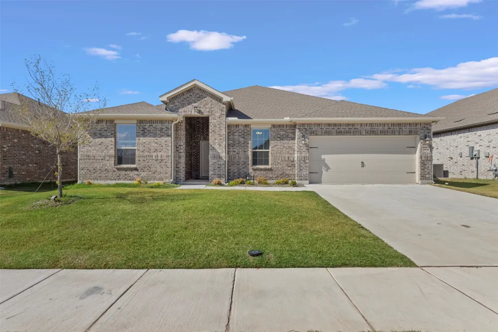 2020 Eugene Street Anna, TX 75409