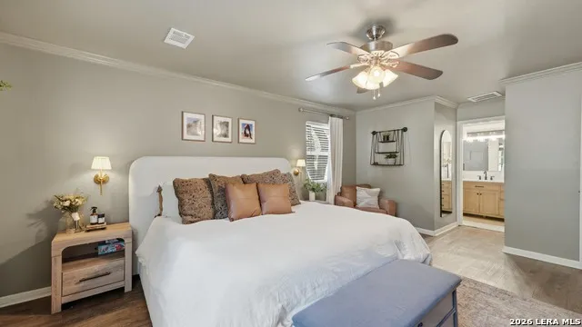8 Woodcreek Dr Wimberley, TX 78676