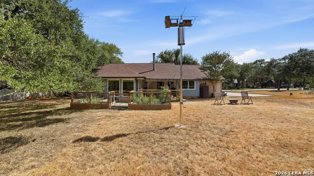8 Woodcreek Dr Wimberley, TX 78676