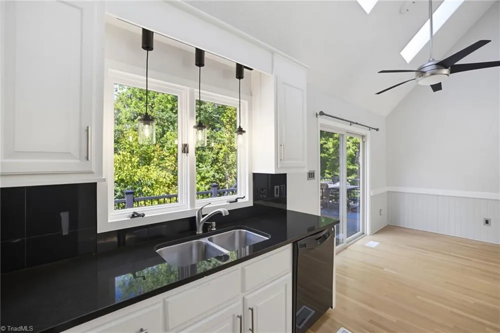 1008 Eastshore Circle Stokesdale, NC 27357