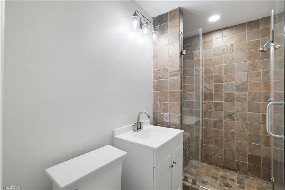 1008 Eastshore Circle Stokesdale, NC 27357