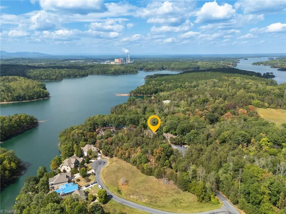 1008 Eastshore Circle Stokesdale, NC 27357