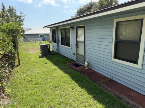 21413 Caribbean Lane