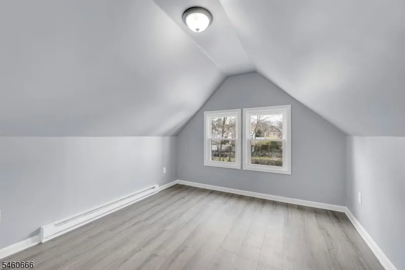 54 Thomas St Bloomfield, NJ 07003