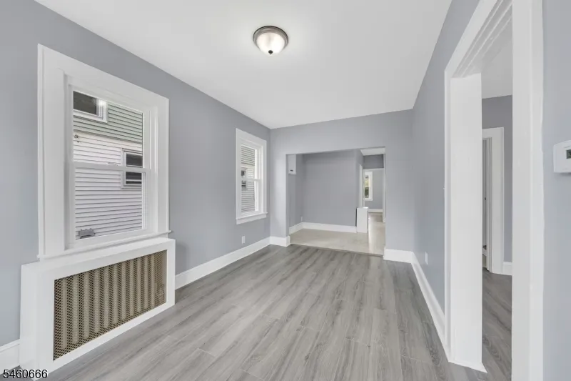 54 Thomas St Bloomfield, NJ 07003