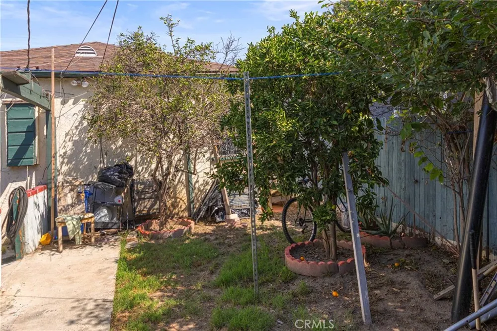 650 W 107th Street Los Angeles, CA 90044