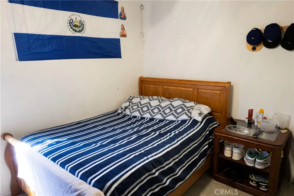 650 W 107th Street Los Angeles, CA 90044
