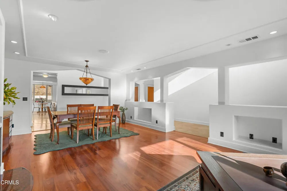 15 Ramona Place Camarillo, CA 93010