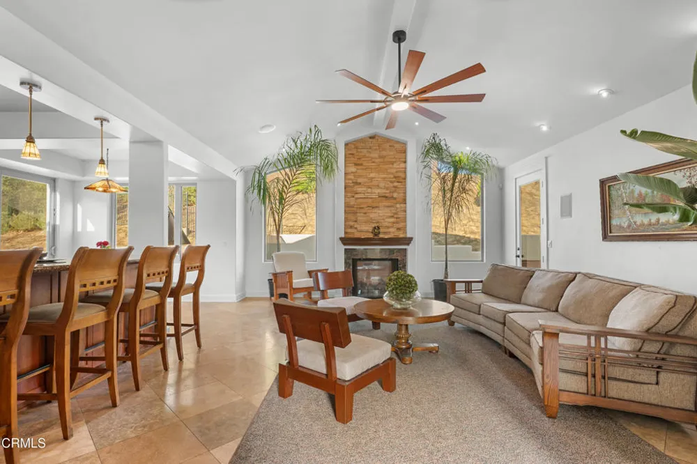 15 Ramona Place Camarillo, CA 93010