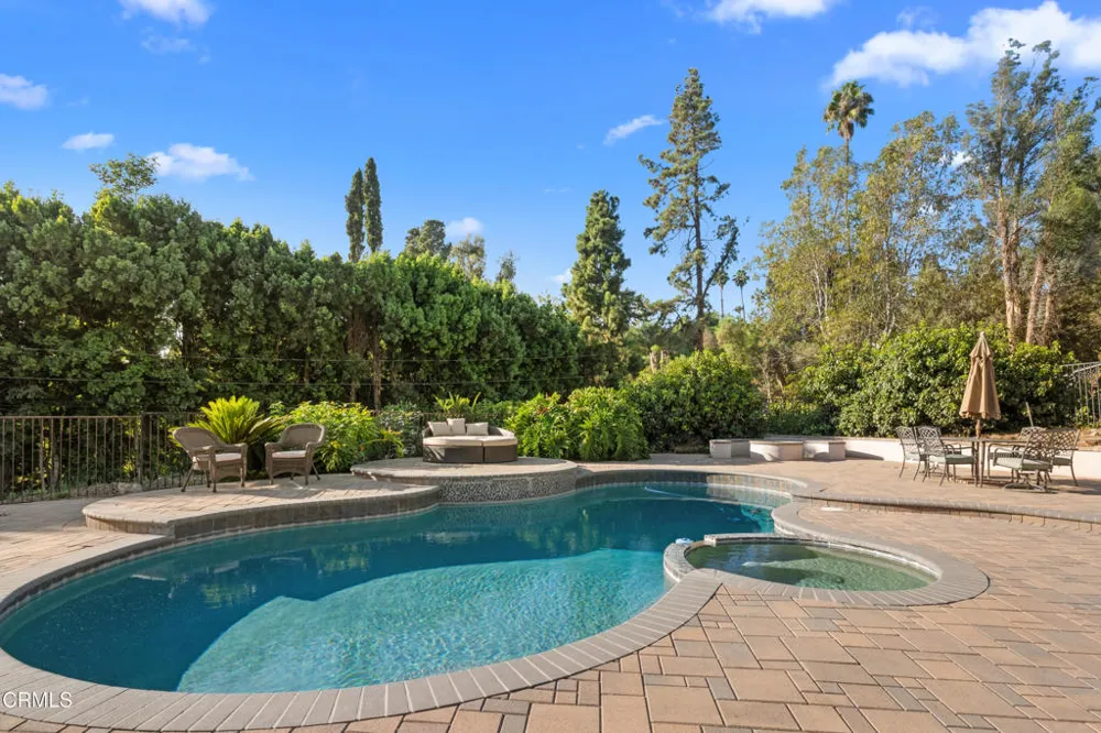 15 Ramona Place Camarillo, CA 93010