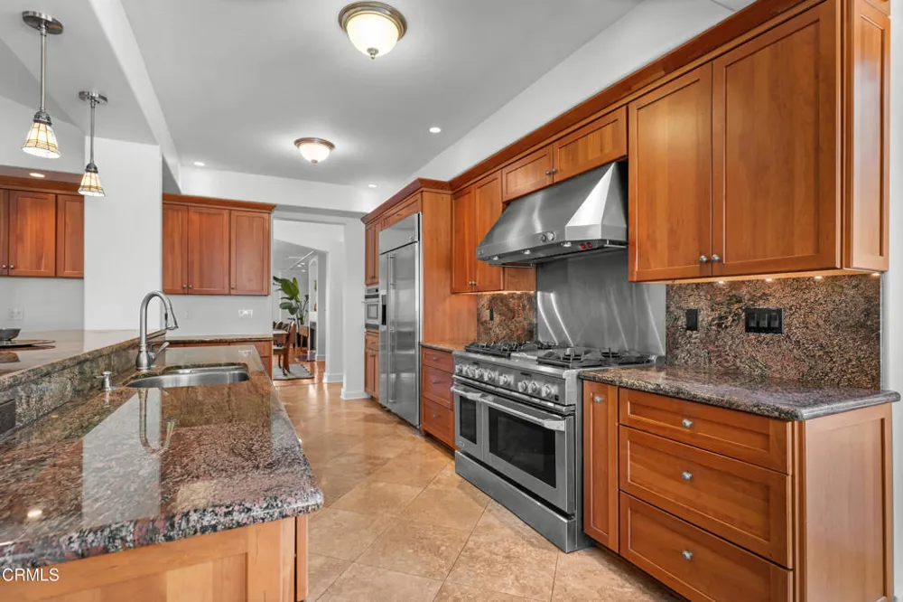15 Ramona Place Camarillo, CA 93010