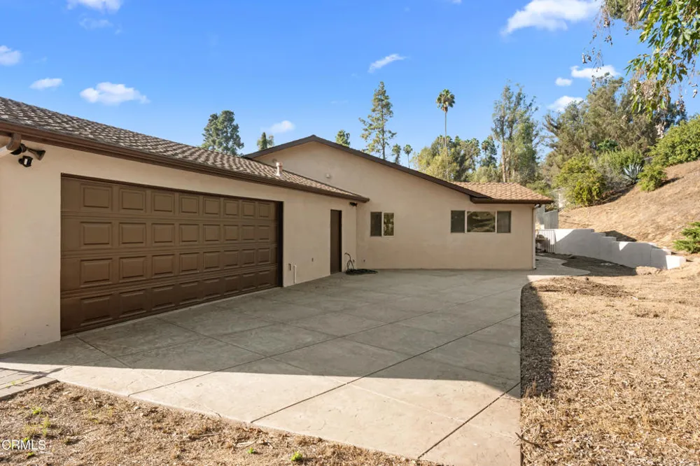15 Ramona Place Camarillo, CA 93010