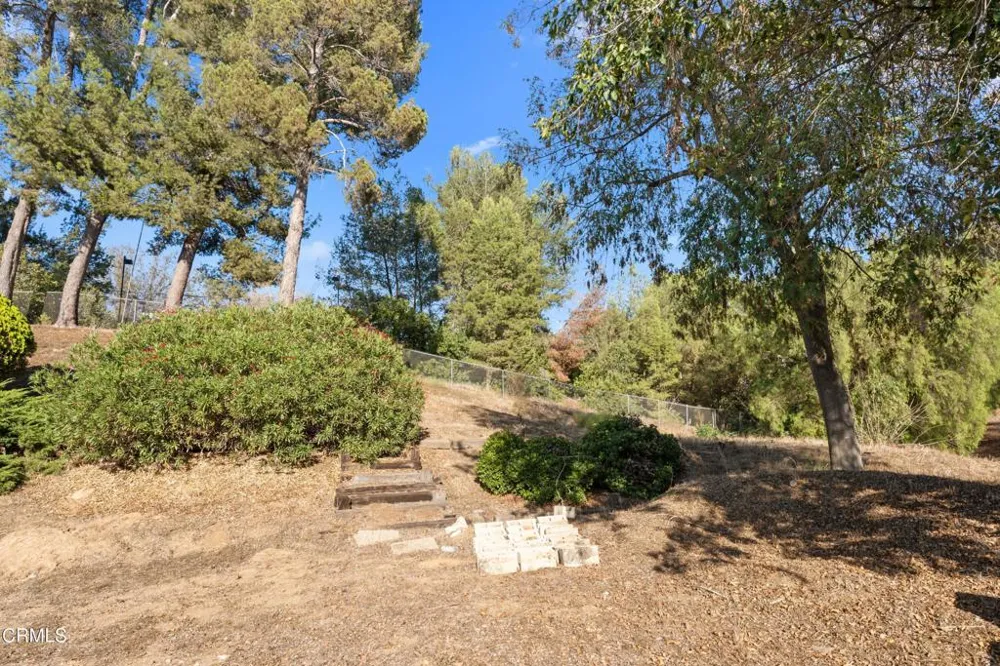 15 Ramona Place Camarillo, CA 93010