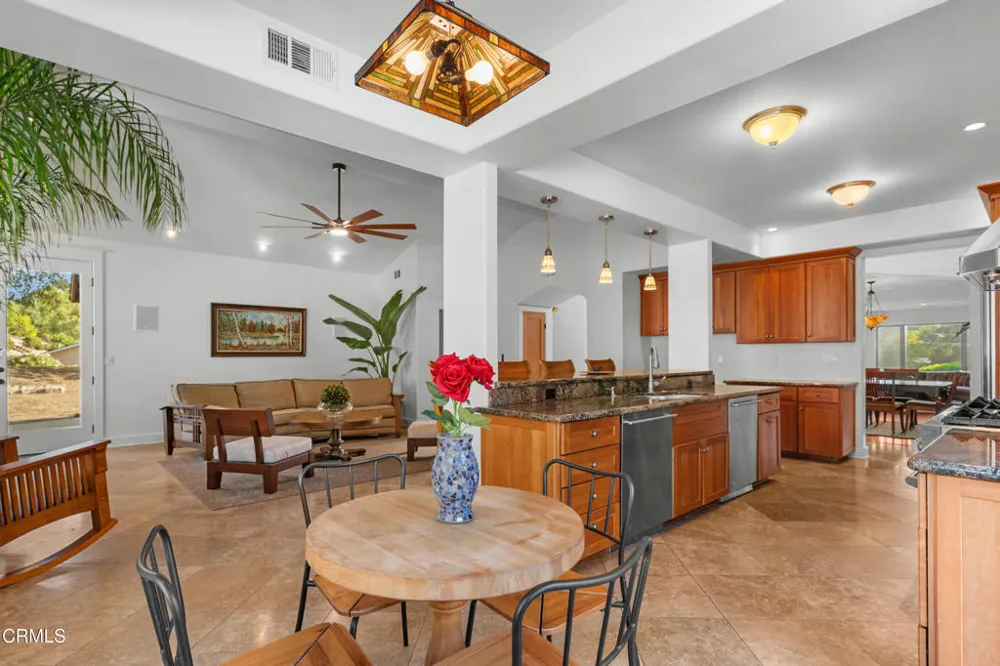 15 Ramona Place Camarillo, CA 93010