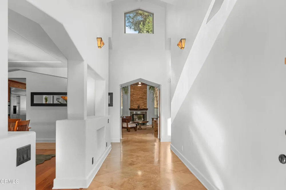 15 Ramona Place Camarillo, CA 93010