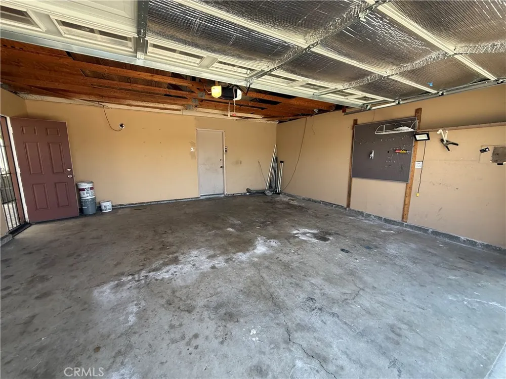 5948 Quiroz Riverside, CA 92509