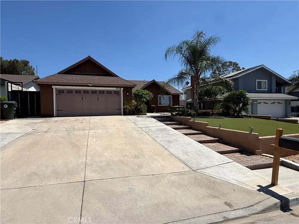 5948 Quiroz Riverside, CA 92509