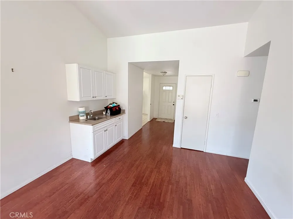 5948 Quiroz Riverside, CA 92509