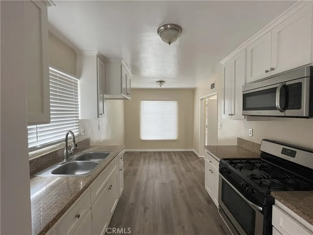 128 E 121st Street Los Angeles, CA 90061