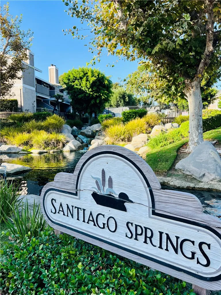 1505 S Raitt Santa Ana, CA 92704