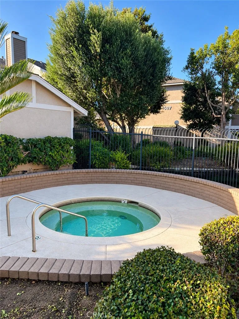 1505 S Raitt Santa Ana, CA 92704