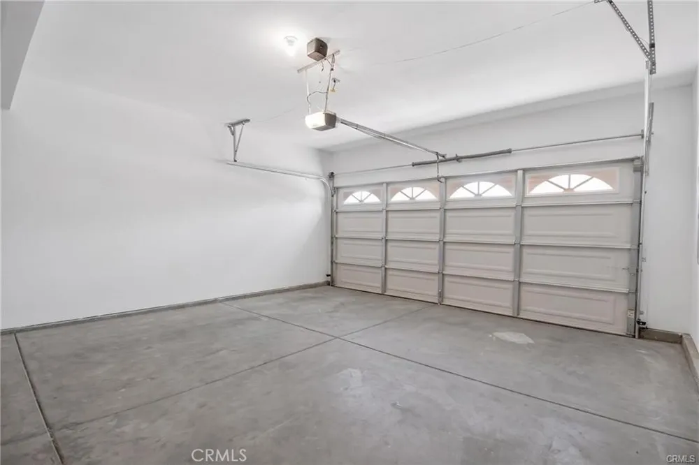 13878 Chestnut Victorville, CA 92392