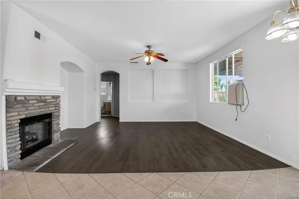 13878 Chestnut Victorville, CA 92392