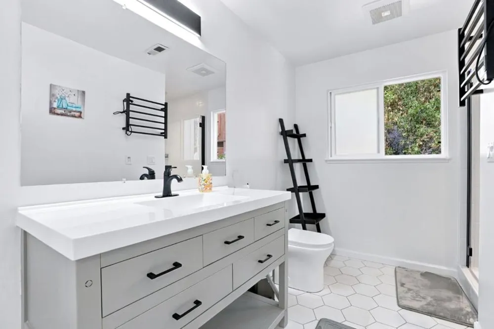 106 Corinne Avenue Santa Cruz, CA 95065