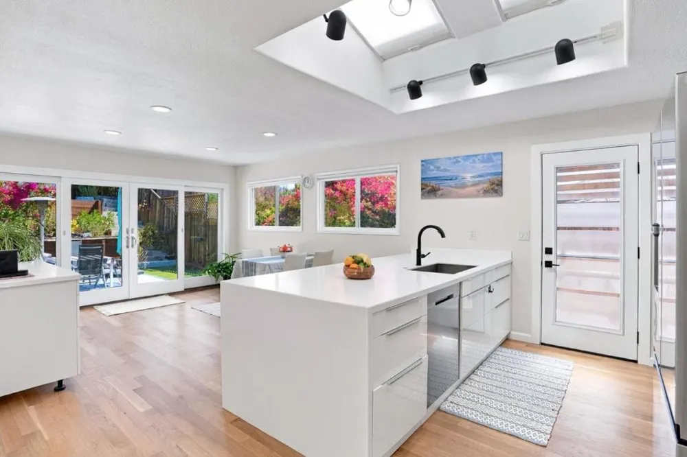 106 Corinne Avenue Santa Cruz, CA 95065