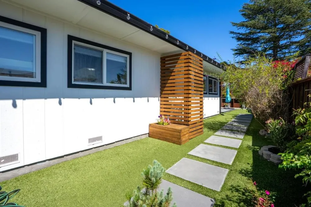 106 Corinne Avenue Santa Cruz, CA 95065
