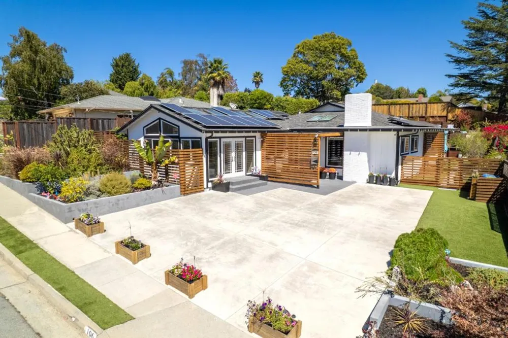 106 Corinne Avenue Santa Cruz, CA 95065