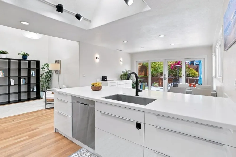 106 Corinne Avenue Santa Cruz, CA 95065